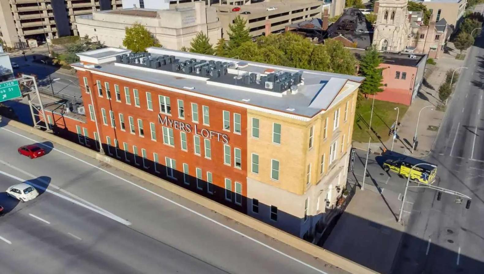 Apartment Derby Location 9-mins To Churchill Downs Louisville